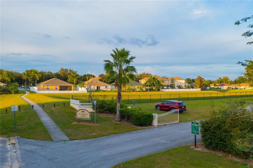 Active With Contract: $570,000 (4 beds, 3 baths, 2284 Square Feet)