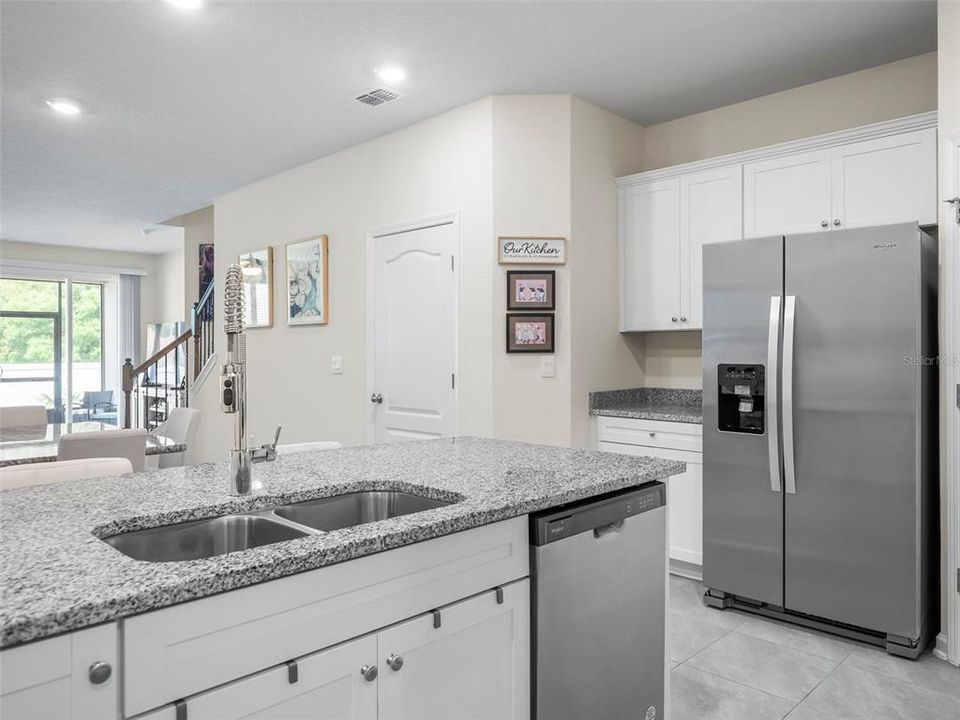 For Sale: $255,500 (2 beds, 2 baths, 1443 Square Feet)