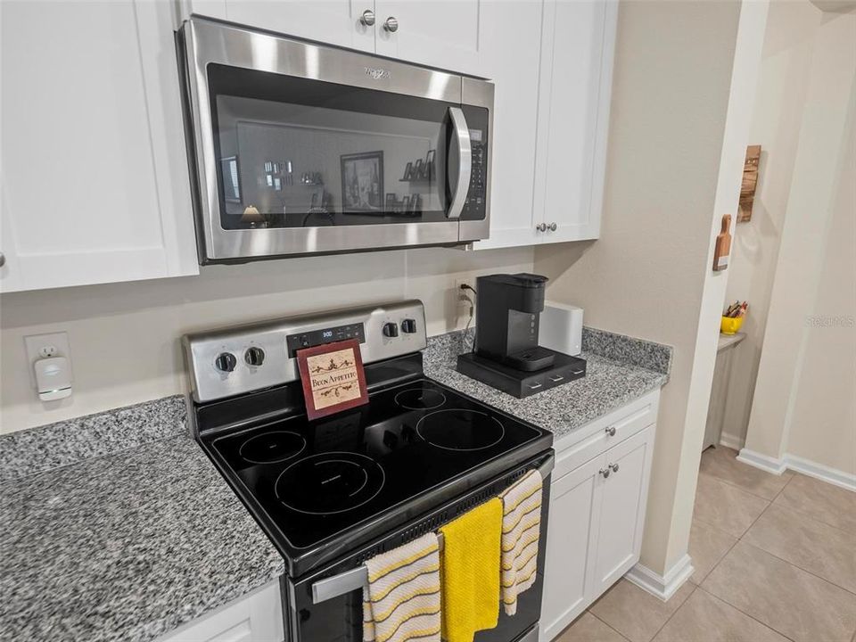 For Sale: $255,500 (2 beds, 2 baths, 1443 Square Feet)