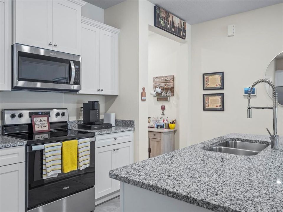 For Sale: $255,500 (2 beds, 2 baths, 1443 Square Feet)