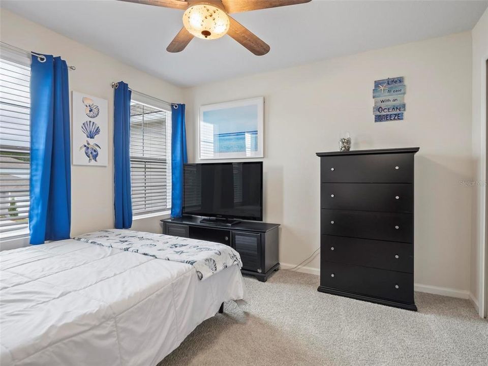 For Sale: $255,500 (2 beds, 2 baths, 1443 Square Feet)