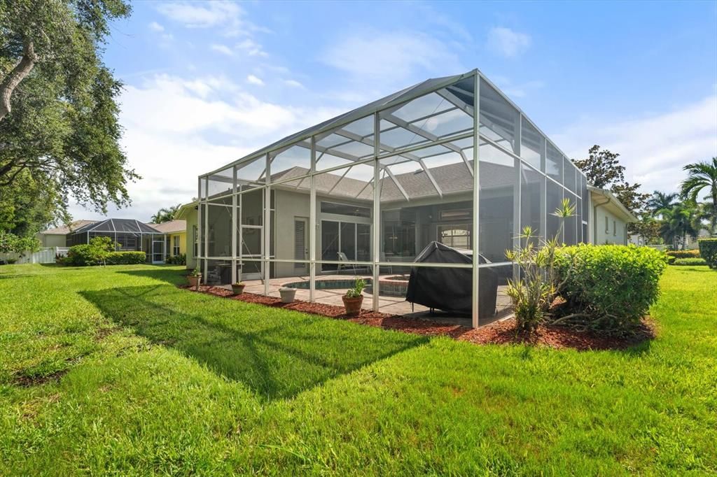 Под контрактом: $799,999 (4 спален, 3 ванн, 2527 Квадратных фут)