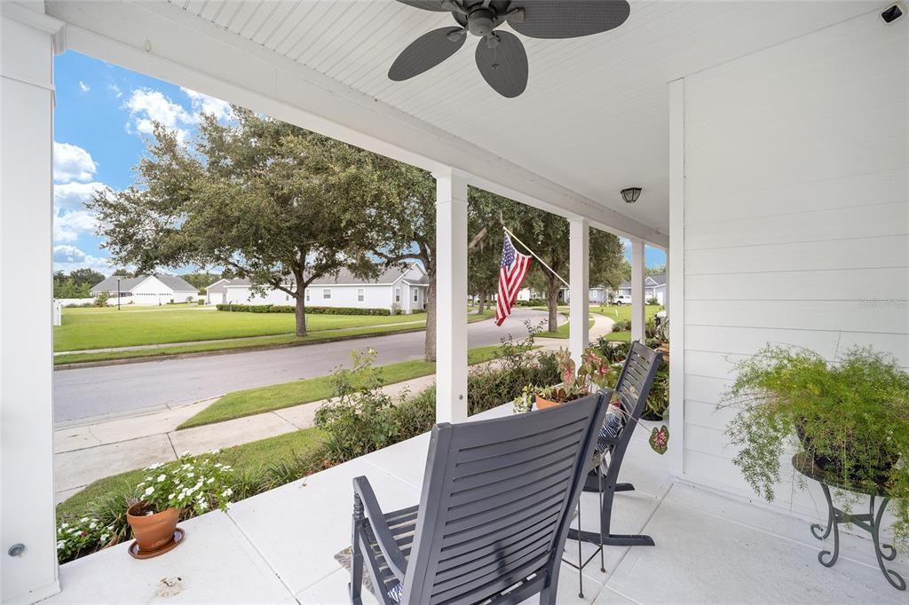 Active With Contract: $589,900 (4 beds, 3 baths, 2323 Square Feet)