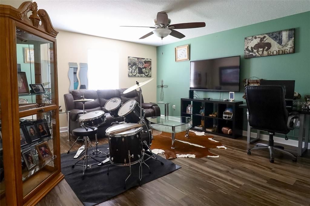 Upstairs Bonus Room