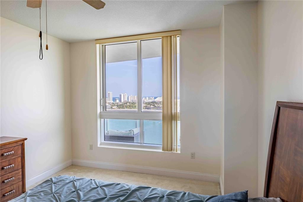 For Sale: $374,700 (2 beds, 2 baths, 1539 Square Feet)