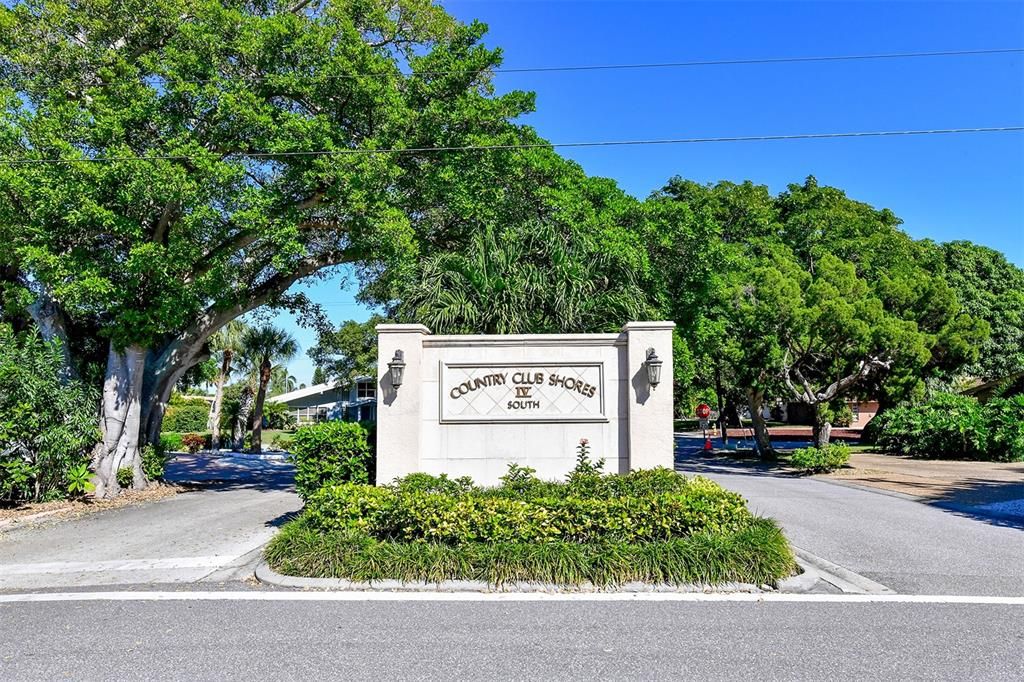 Located in Country Club Shores with Private Deeded Beach Access to Gulf of Mexico