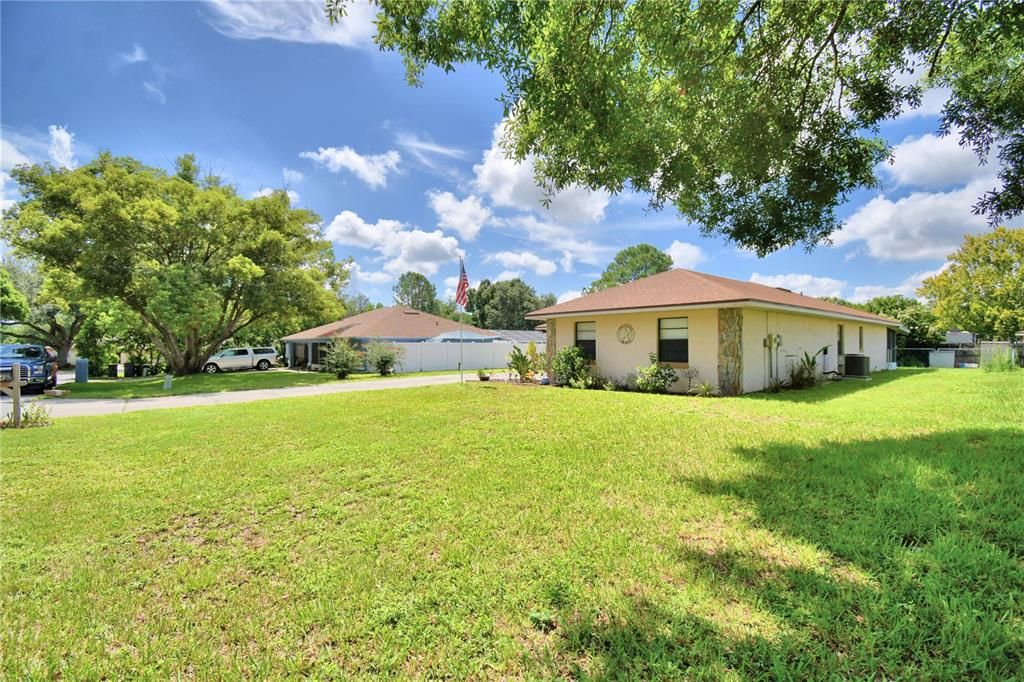 For Sale: $289,900 (3 beds, 2 baths, 1488 Square Feet)