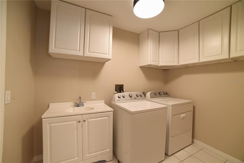 For Sale: $487,100 (3 beds, 2 baths, 2045 Square Feet)