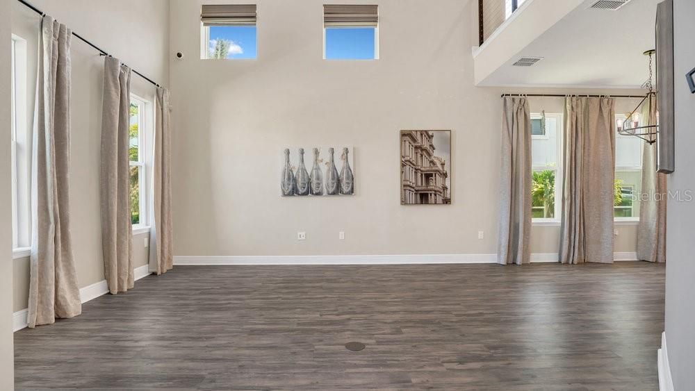 Active With Contract: $670,000 (4 beds, 3 baths, 2303 Square Feet)