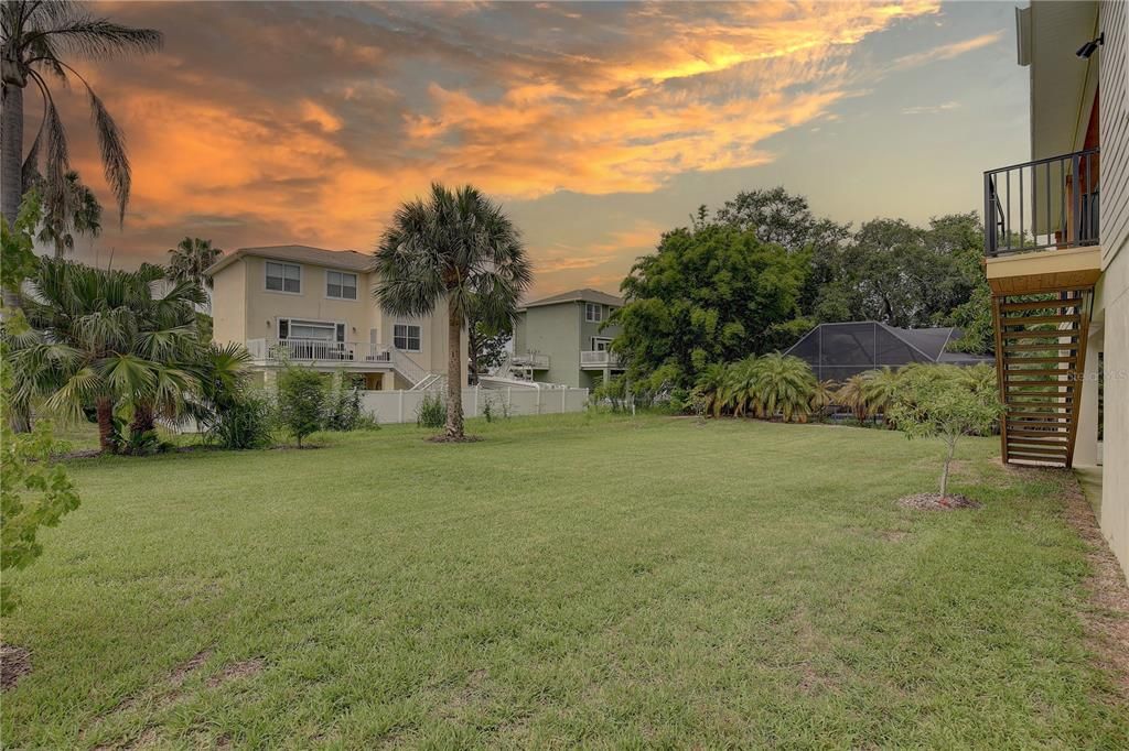 For Sale: $1,350,000 (4 beds, 3 baths, 2600 Square Feet)