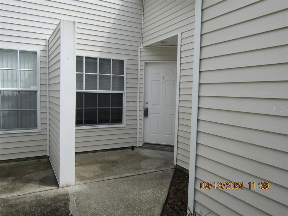 For Rent: $2,125 (3 beds, 2 baths, 1288 Square Feet)