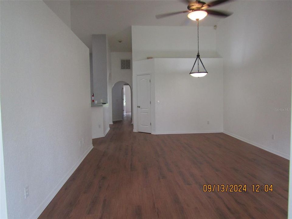 For Rent: $2,125 (3 beds, 2 baths, 1288 Square Feet)