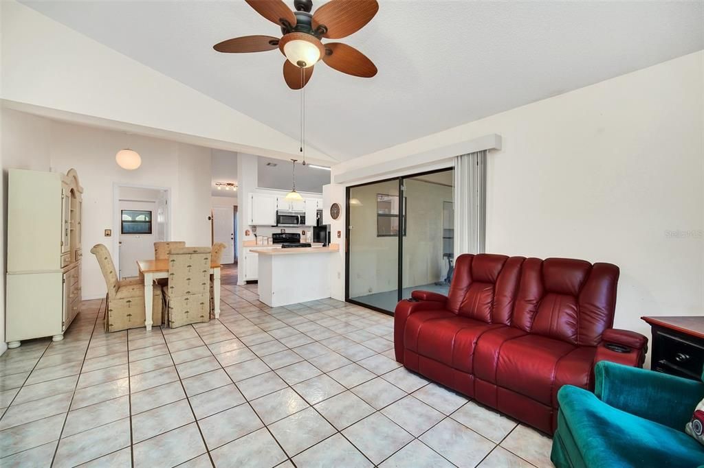 For Sale: $245,000 (3 beds, 2 baths, 1626 Square Feet)