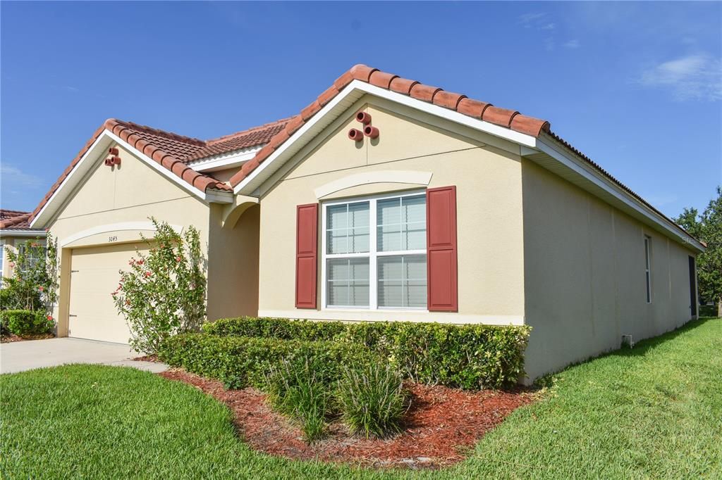 Active With Contract: $2,499 (4 beds, 2 baths, 1848 Square Feet)