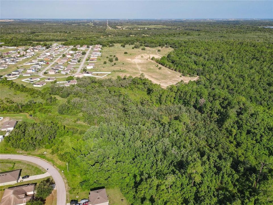 На продажу: $449,900 (10.38 acres)