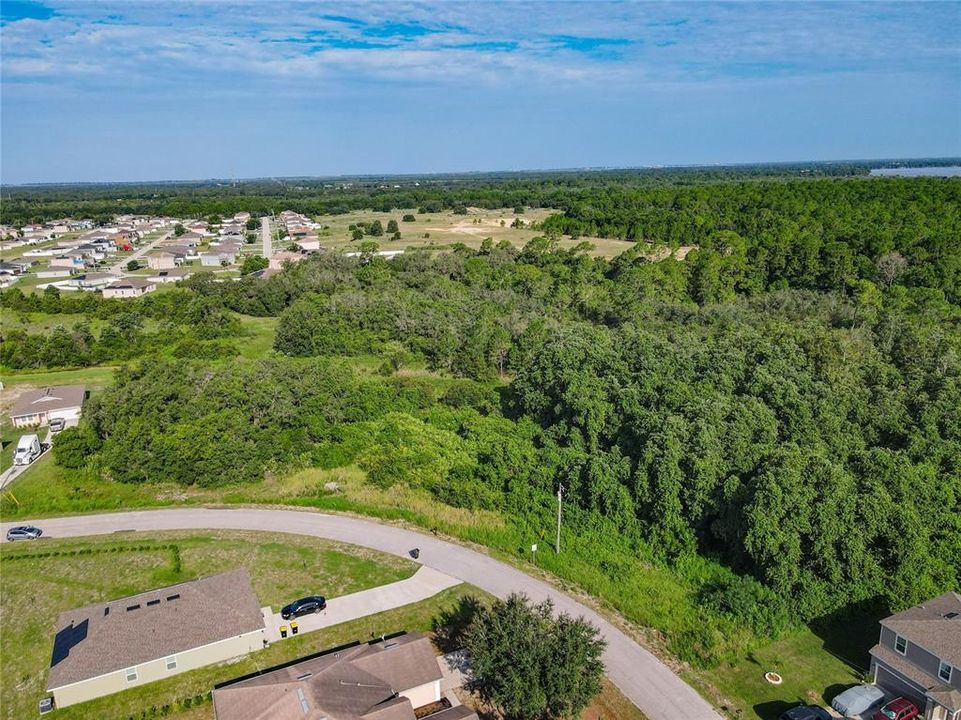 На продажу: $449,900 (10.38 acres)