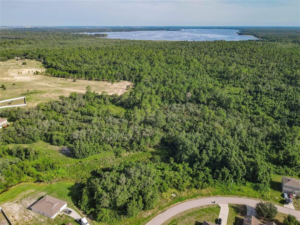 На продажу: $449,900 (10.38 acres)