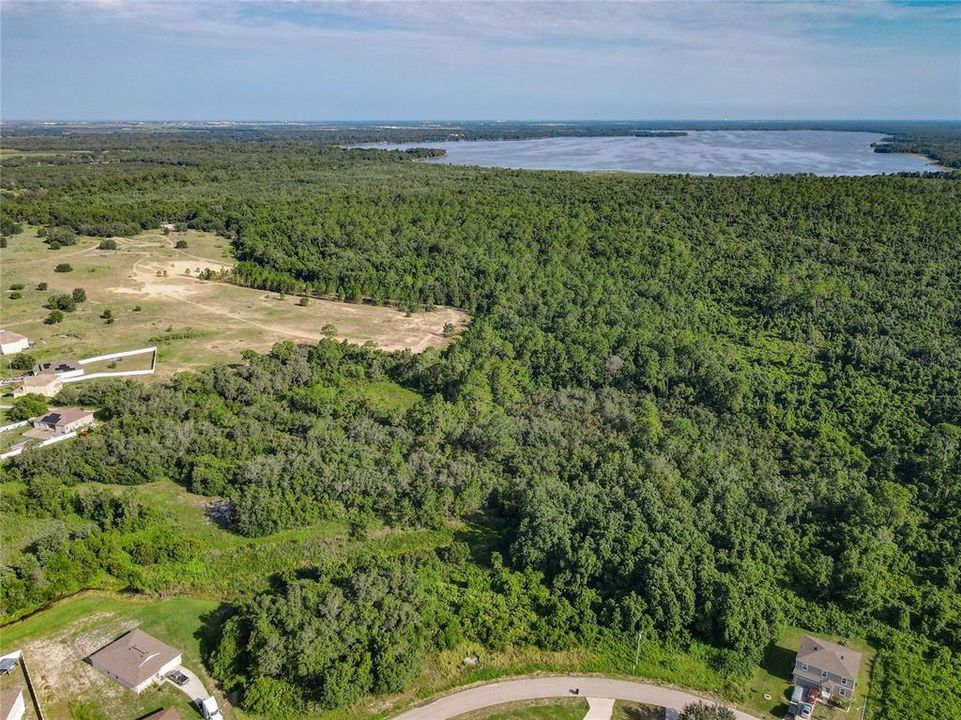 На продажу: $449,900 (10.38 acres)