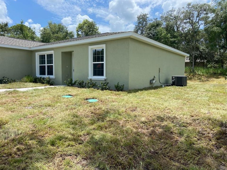 Active With Contract: $249,900 (3 beds, 2 baths, 1405 Square Feet)