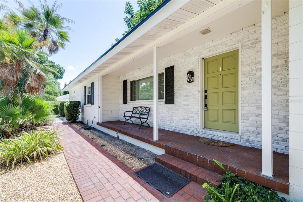 For Sale: $480,000 (3 beds, 2 baths, 2124 Square Feet)