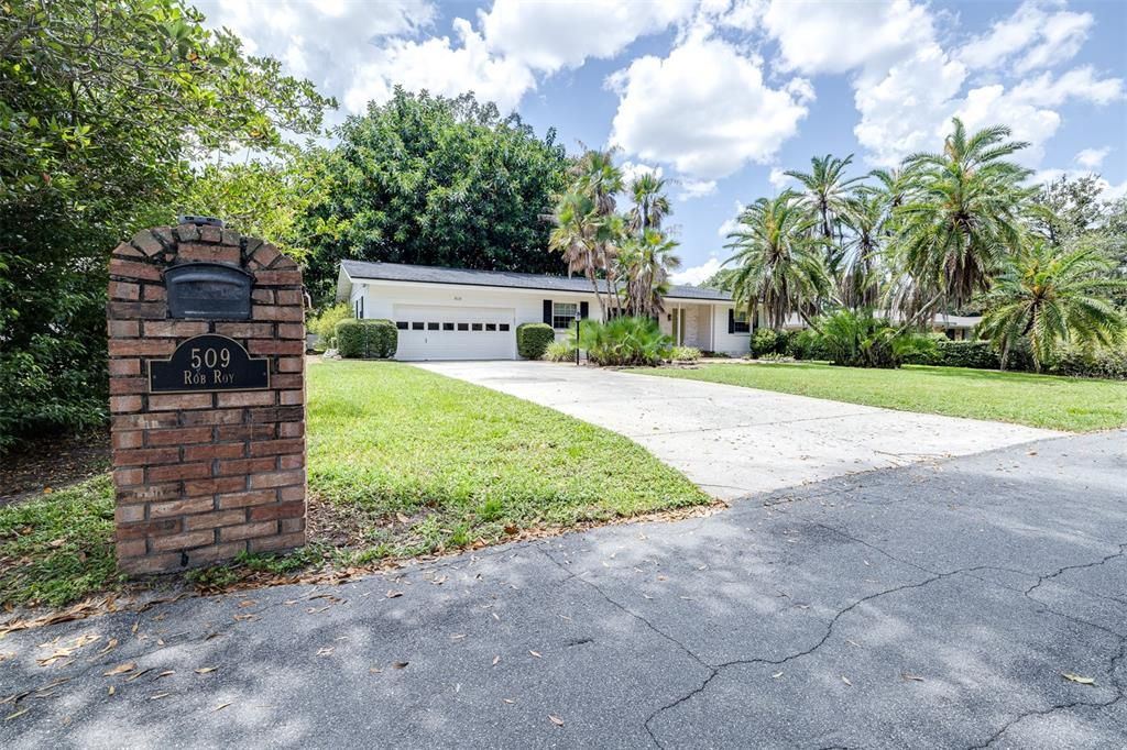 For Sale: $480,000 (3 beds, 2 baths, 2124 Square Feet)