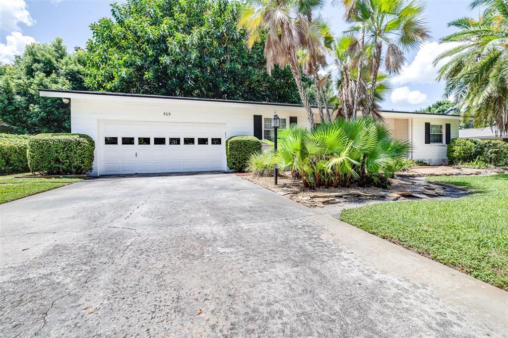 For Sale: $480,000 (3 beds, 2 baths, 2124 Square Feet)