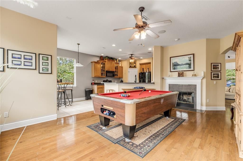 For Sale: $649,900 (3 beds, 2 baths, 2160 Square Feet)