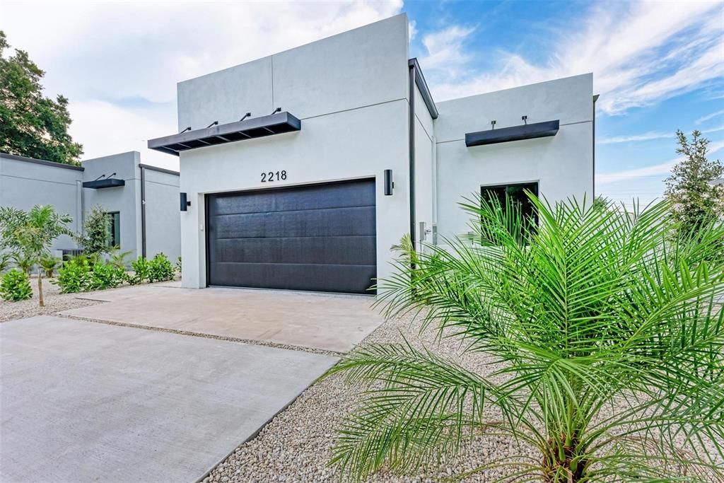 For Sale: $1,250,000 (3 beds, 2 baths, 1881 Square Feet)