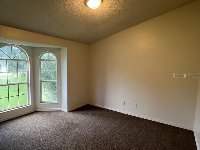 For Rent: $1,600 (3 beds, 2 baths, 1625 Square Feet)