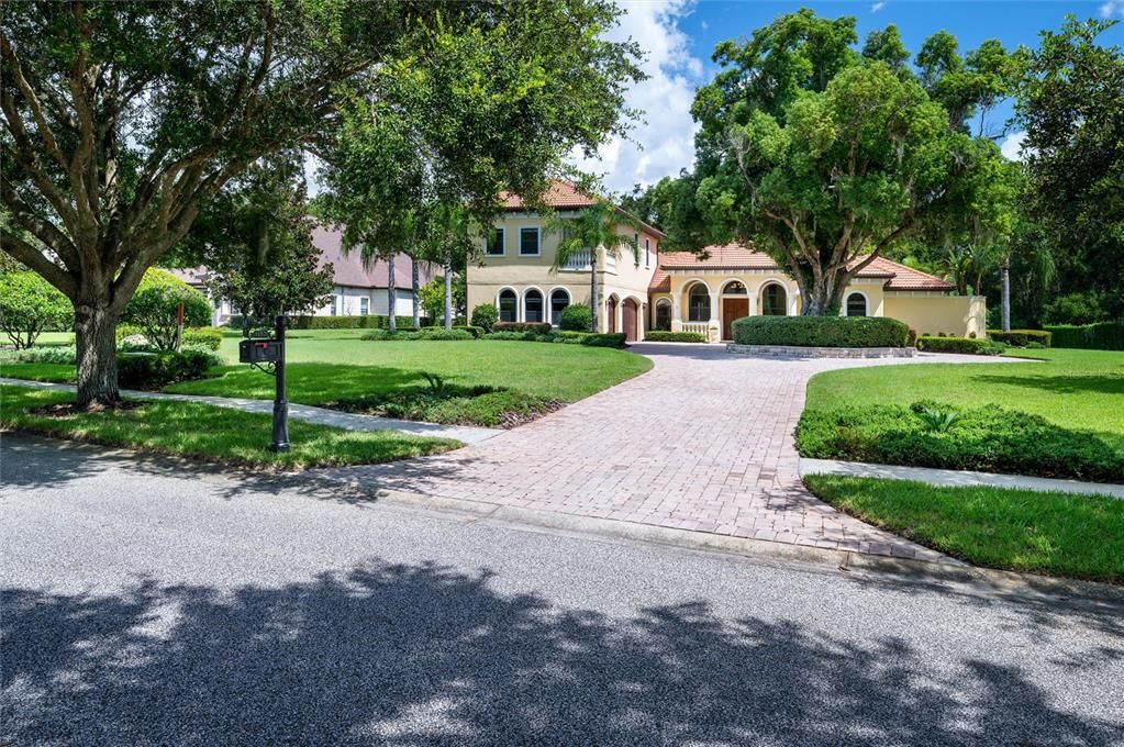 For Sale: $1,350,000 (4 beds, 2 baths, 3565 Square Feet)