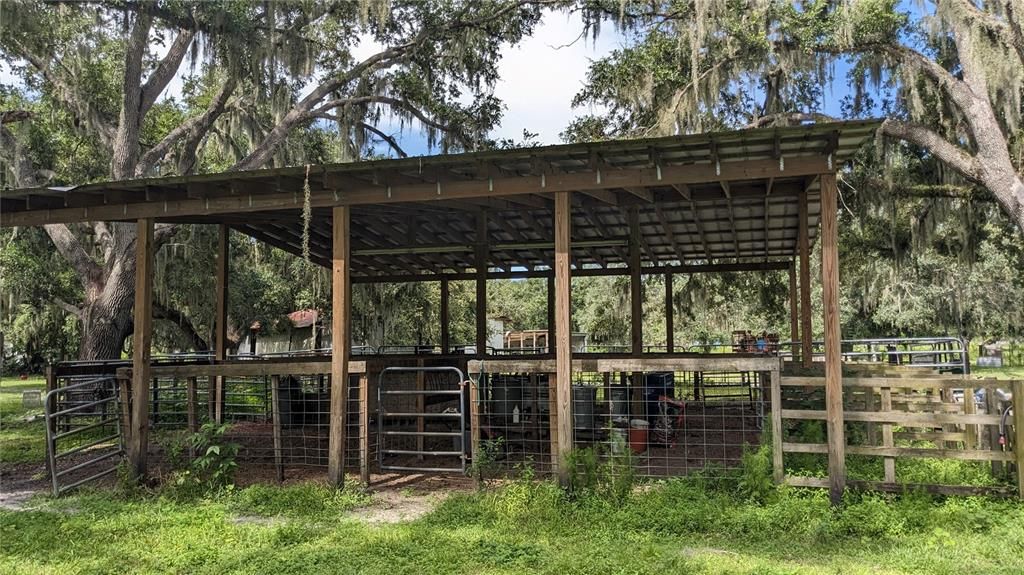 Four stalls with electric and water