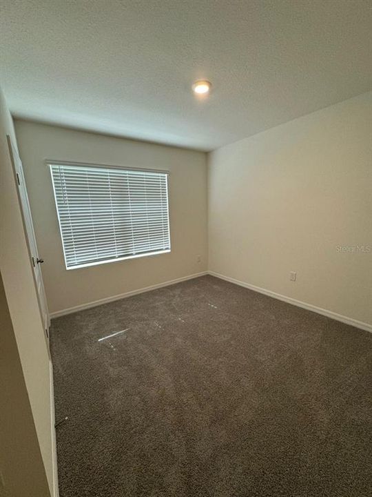 For Rent: $2,200 (4 beds, 2 baths, 1828 Square Feet)