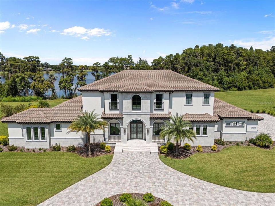 Recently Sold: $2,995,000 (5 beds, 5 baths, 5563 Square Feet)