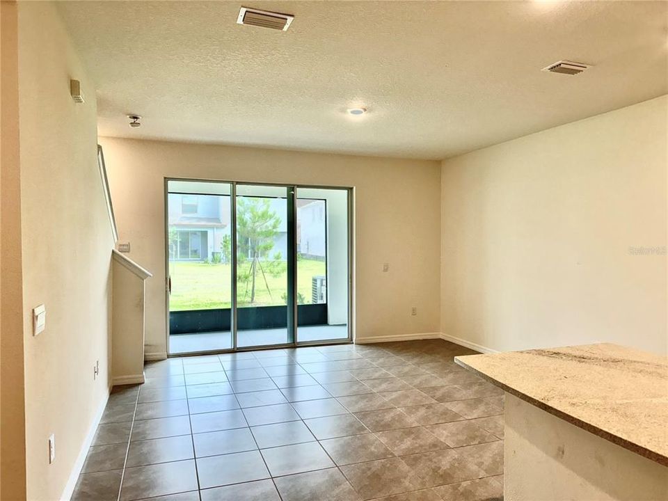 Active With Contract: $2,195 (3 beds, 2 baths, 1673 Square Feet)