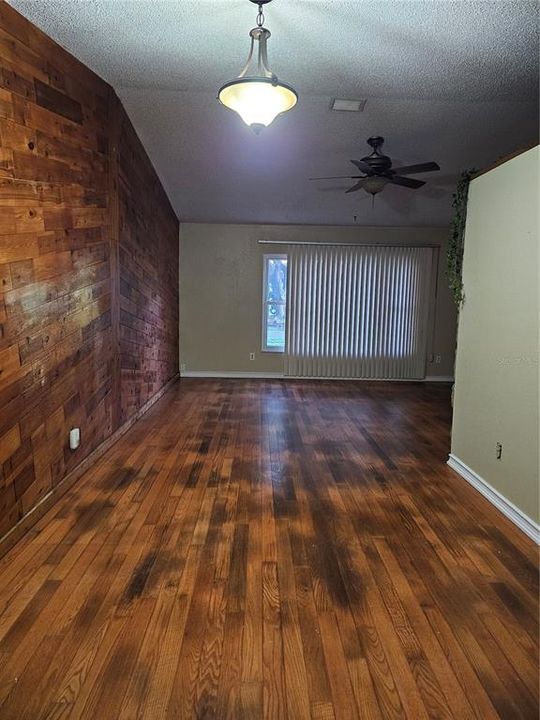 dining area off kitchen