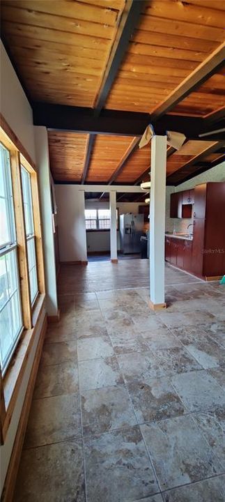 Active With Contract: $340,000 (3 beds, 2 baths, 1648 Square Feet)