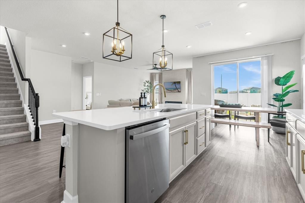 Active With Contract: $2,700 (4 beds, 2 baths, 2404 Square Feet)