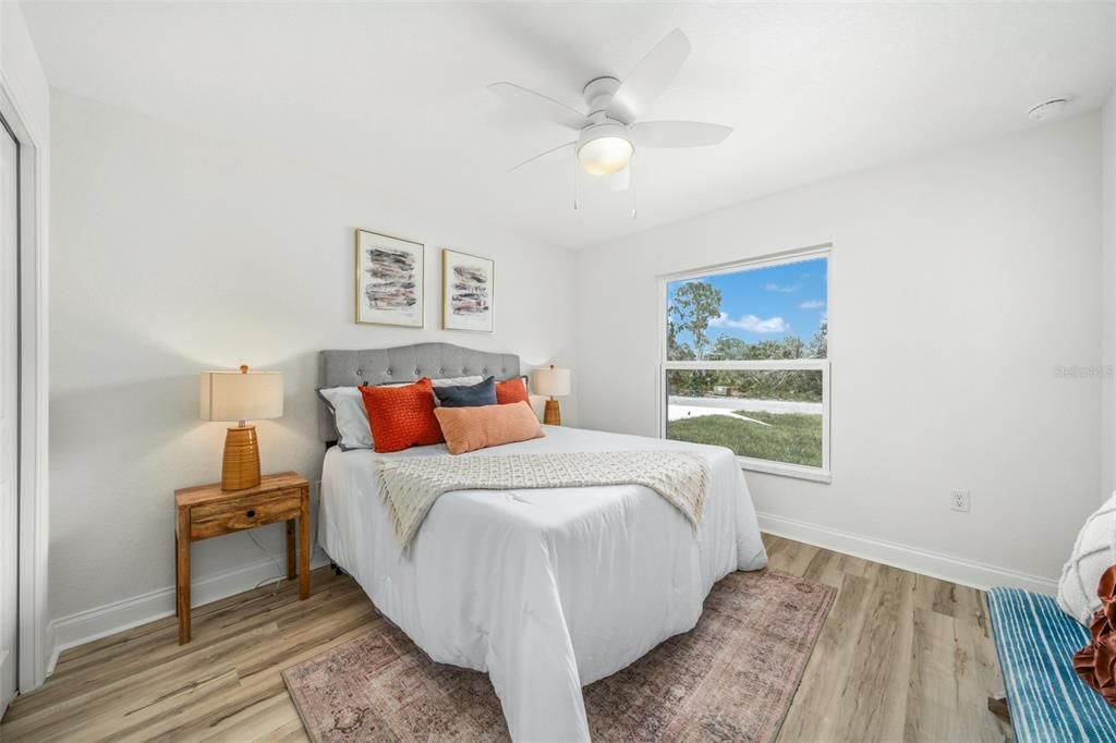 Active With Contract: $339,900 (3 beds, 2 baths, 1733 Square Feet)