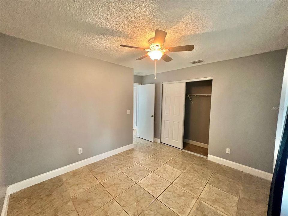 Active With Contract: $2,300 (2 beds, 1 baths, 1151 Square Feet)