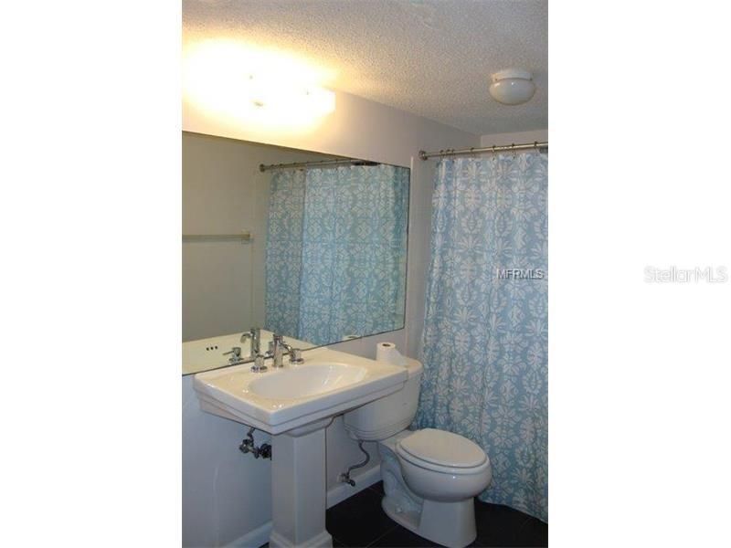 For Rent: $1,825 (2 beds, 2 baths, 1053 Square Feet)