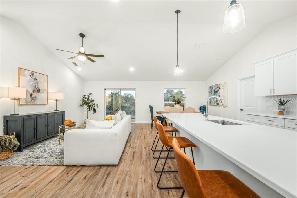 Active With Contract: $364,900 (4 beds, 2 baths, 1913 Square Feet)