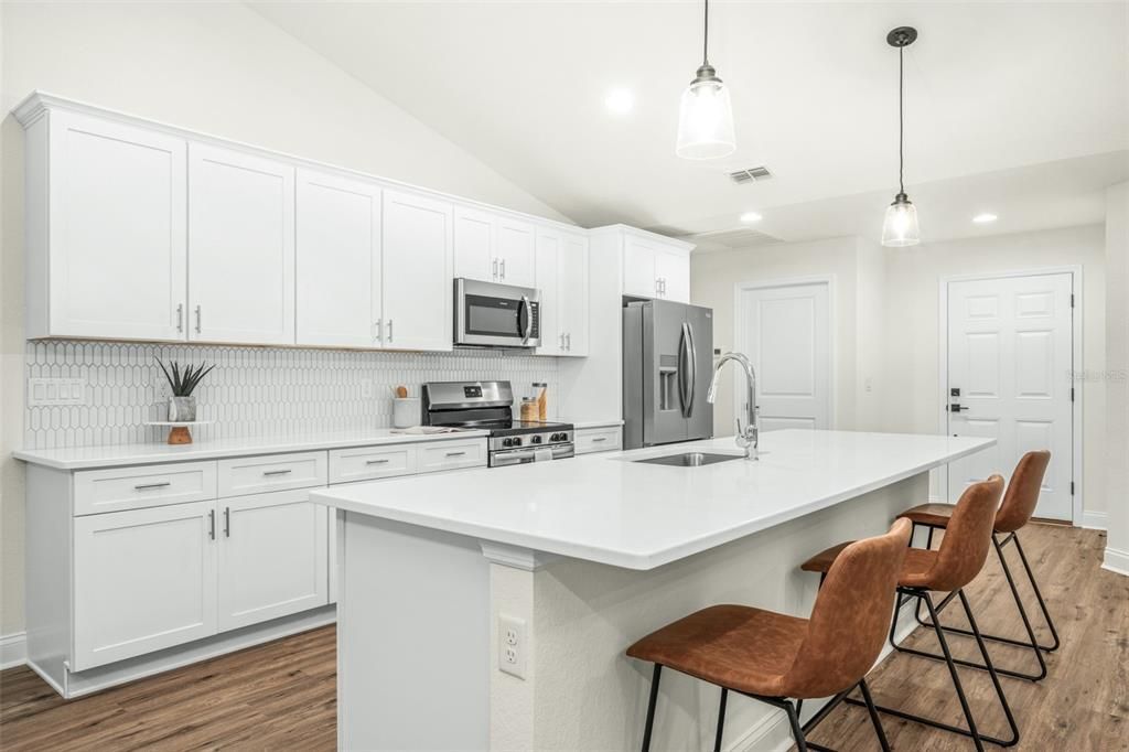 Active With Contract: $364,900 (4 beds, 2 baths, 1913 Square Feet)