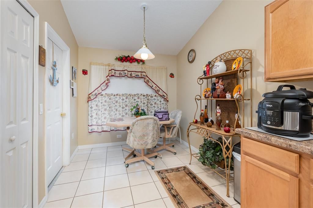 For Sale: $395,000 (4 beds, 2 baths, 1766 Square Feet)