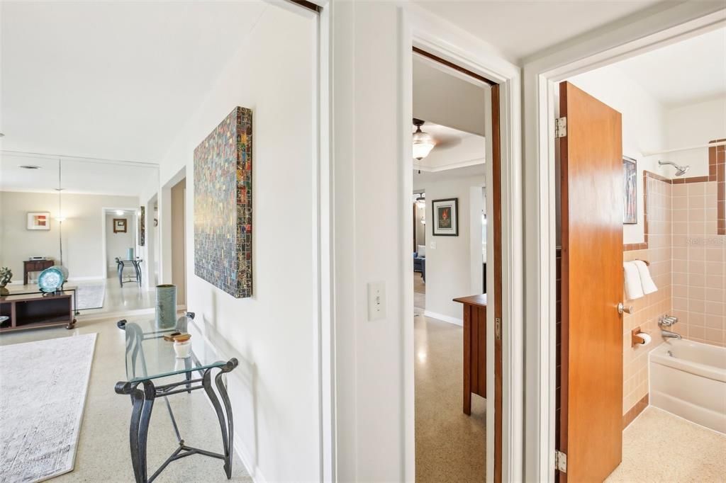 Active With Contract: $499,900 (3 beds, 2 baths, 1816 Square Feet)