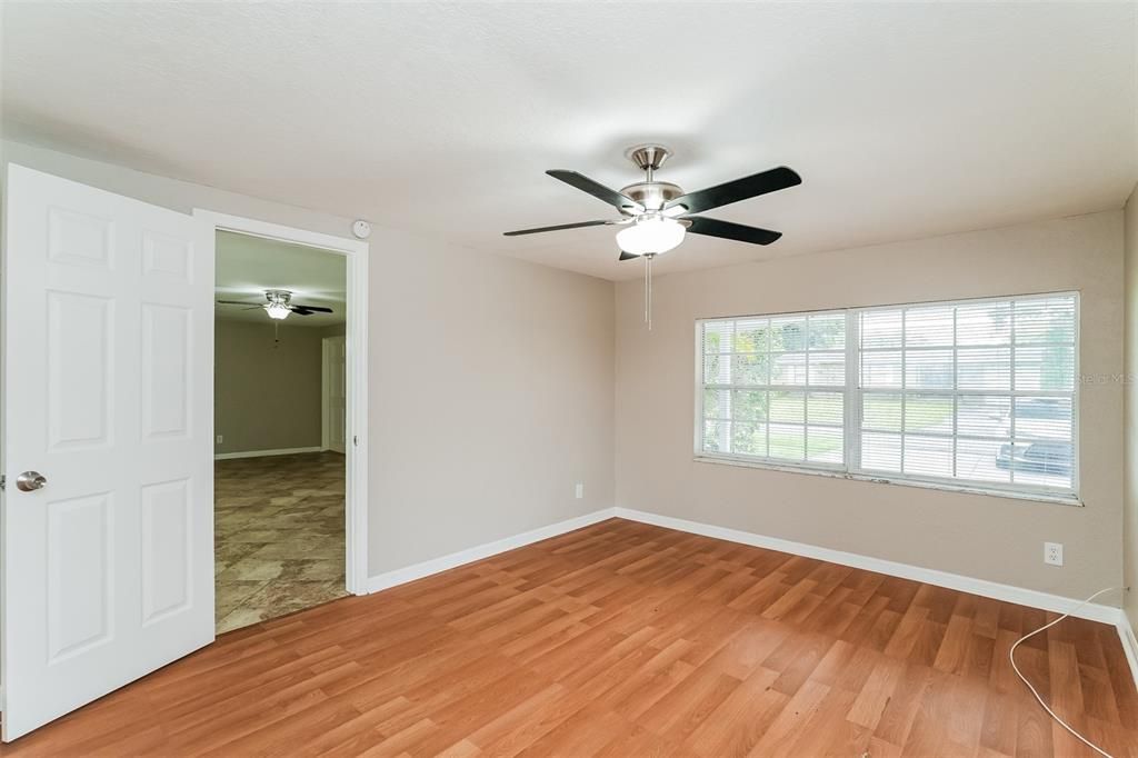 Recently Rented: $2,295 (3 beds, 2 baths, 1152 Square Feet)