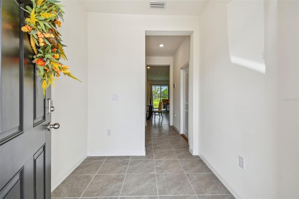 Active With Contract: $1,950 (3 beds, 2 baths, 1673 Square Feet)