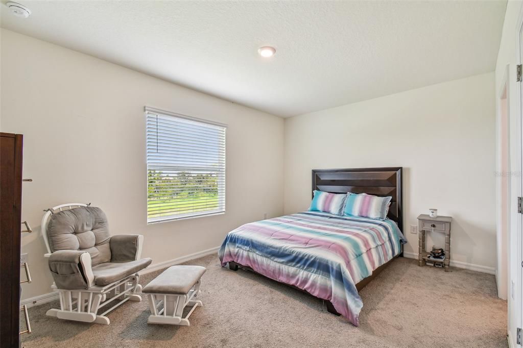 Active With Contract: $1,950 (3 beds, 2 baths, 1673 Square Feet)