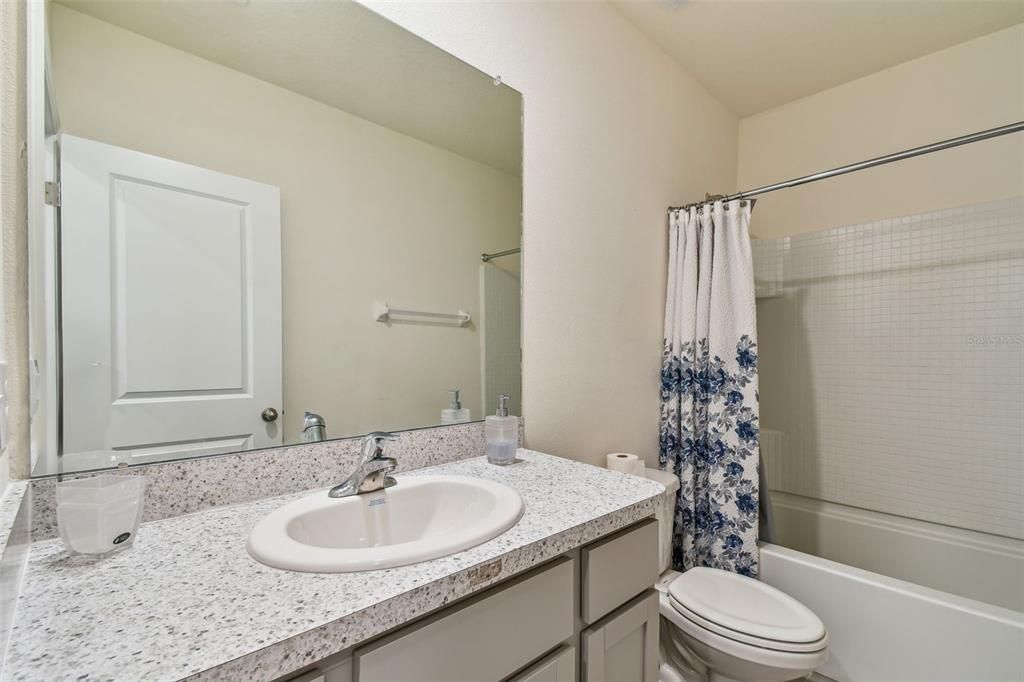 Active With Contract: $1,950 (3 beds, 2 baths, 1673 Square Feet)