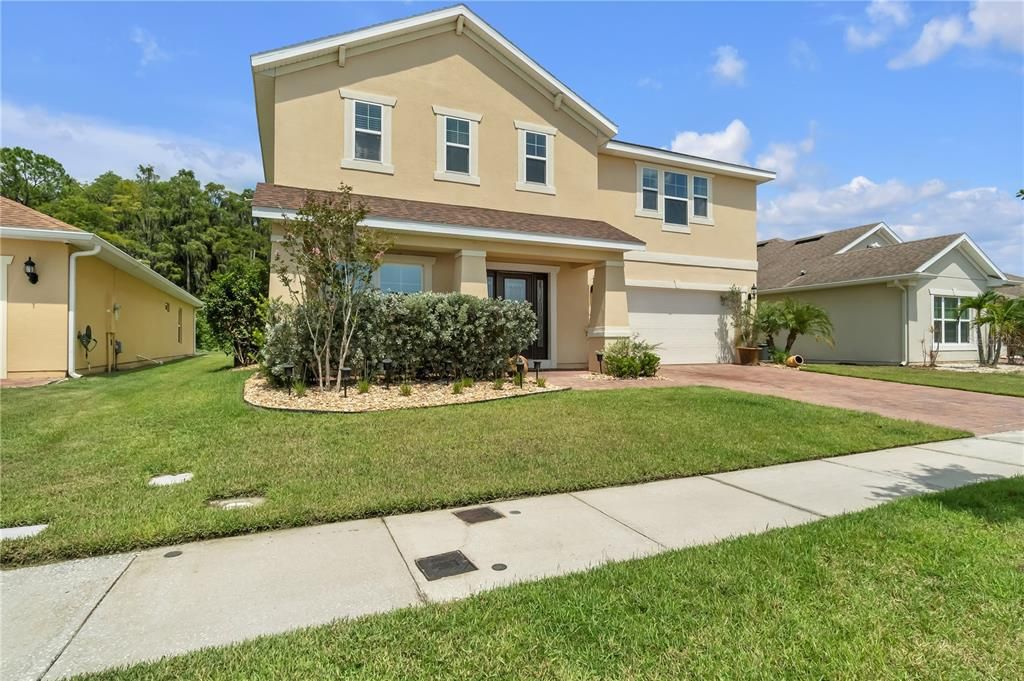 Active With Contract: $2,600 (4 beds, 3 baths, 2814 Square Feet)