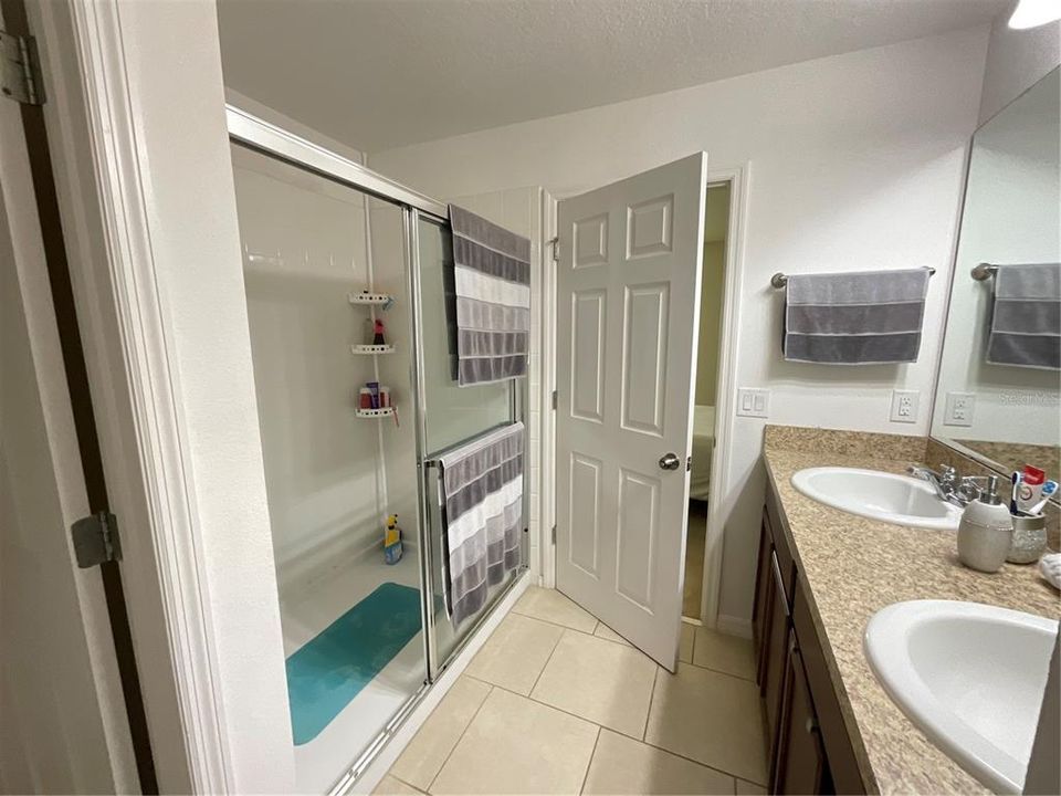 owner bathroom